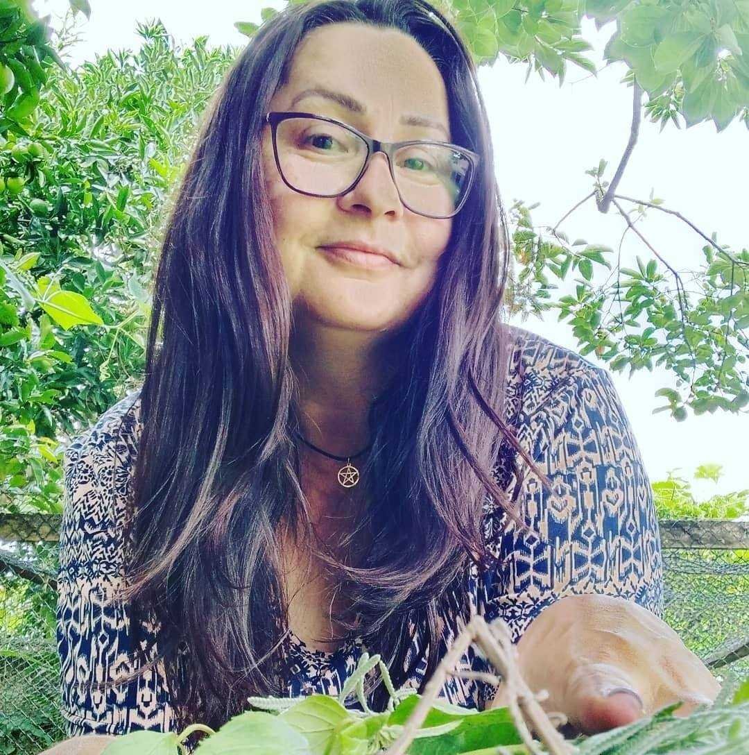 Formação Terapeutas do Sagrado Feminino e Ginecologia Natural