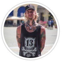 Mágica Profissional com Baralhos + Objetos